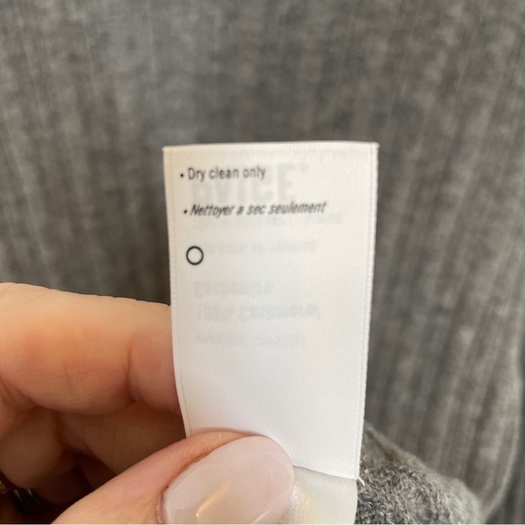 Paige Grey 100% Cashmere Turtleneck Sweater Wide Ribbing Lettuce Hem/Cuffs Sz S - Picture 14 of 15